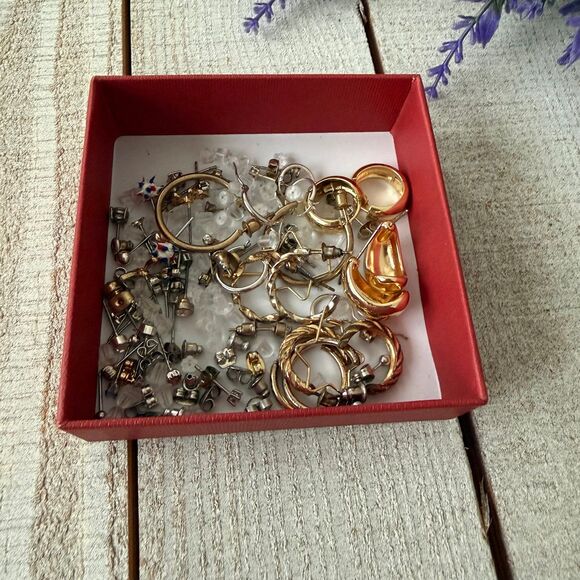 Misc Earring Bundle - Picture 2 of 2